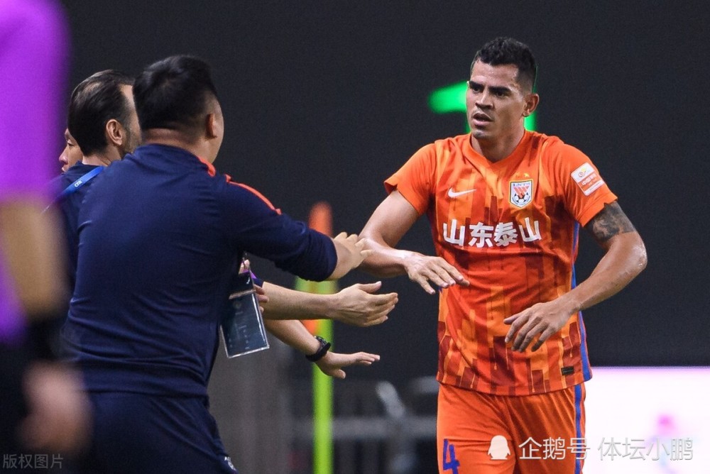 东南亚代表队进球功臣英勇拼搏取胜 东南亚代表队进球功臣英勇拼搏取胜