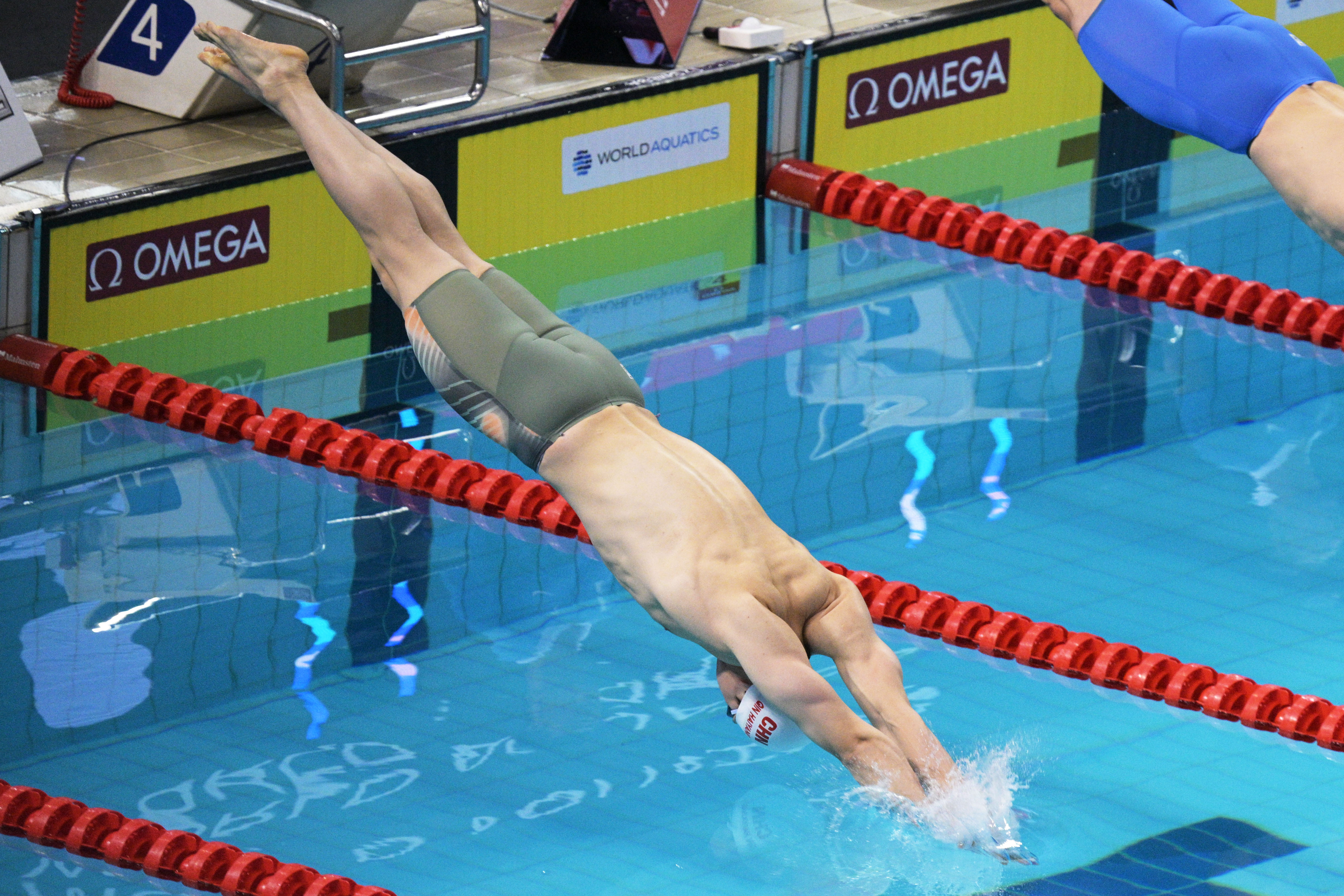 新加坡游泳选手再创佳绩,获奖 新加坡游泳选手再创佳绩,获奖