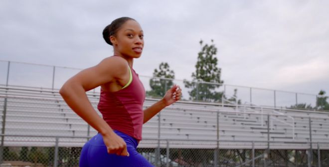 关于捷克短跑选手勇夺全能冠军打破世界纪录的信息