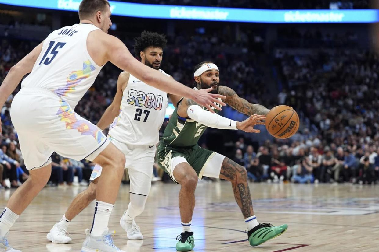 雄鹿主场大胜掘金，打出了比赛的最佳表现