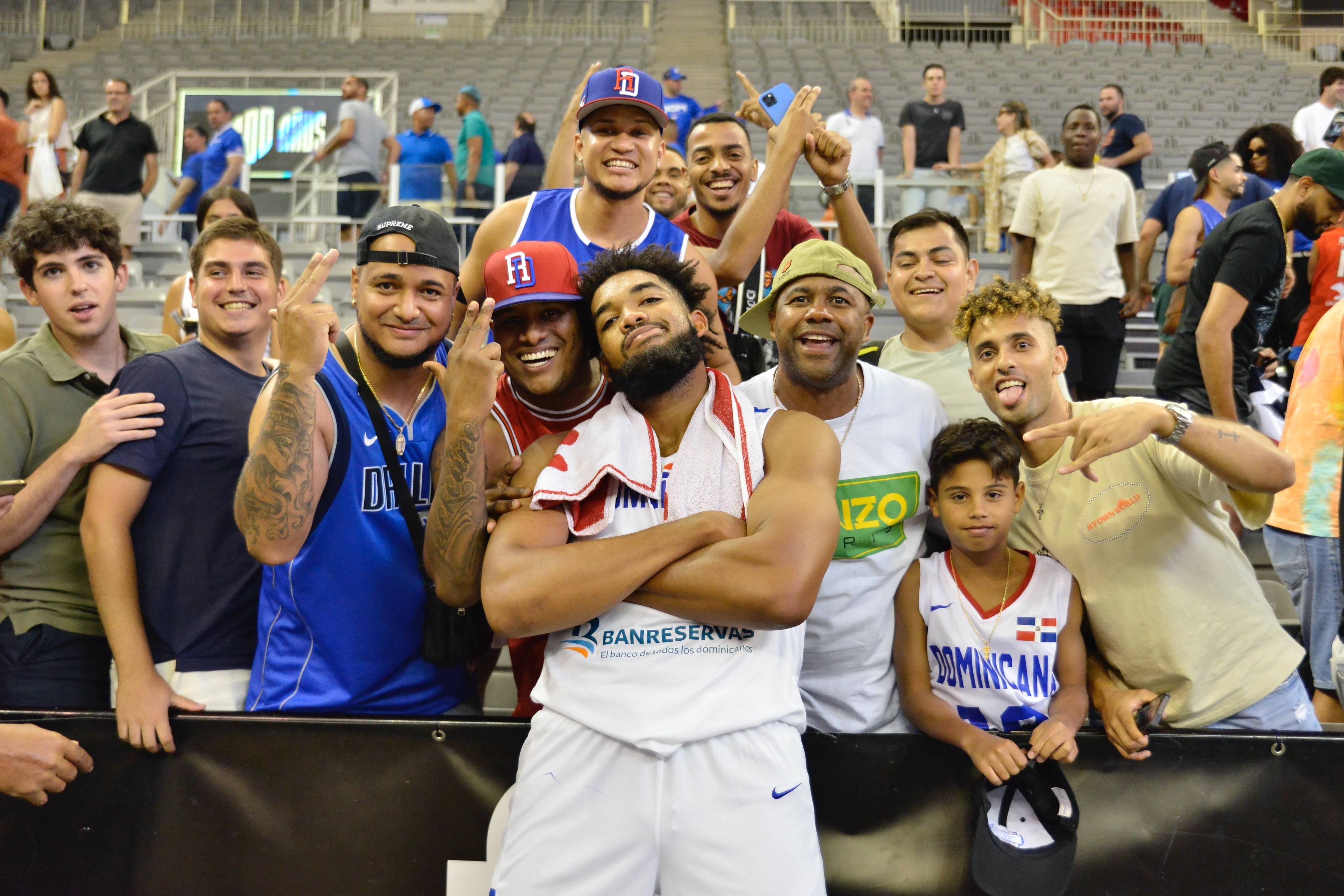 世界各国的篮球比赛成为热门话题和焦点的简单介绍 世界各国的篮球比赛成为热门话题和焦点的简单介绍