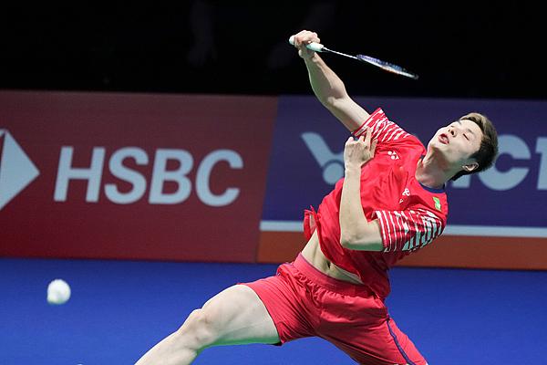 日本队完胜丹麦队，石宇奇统治全场