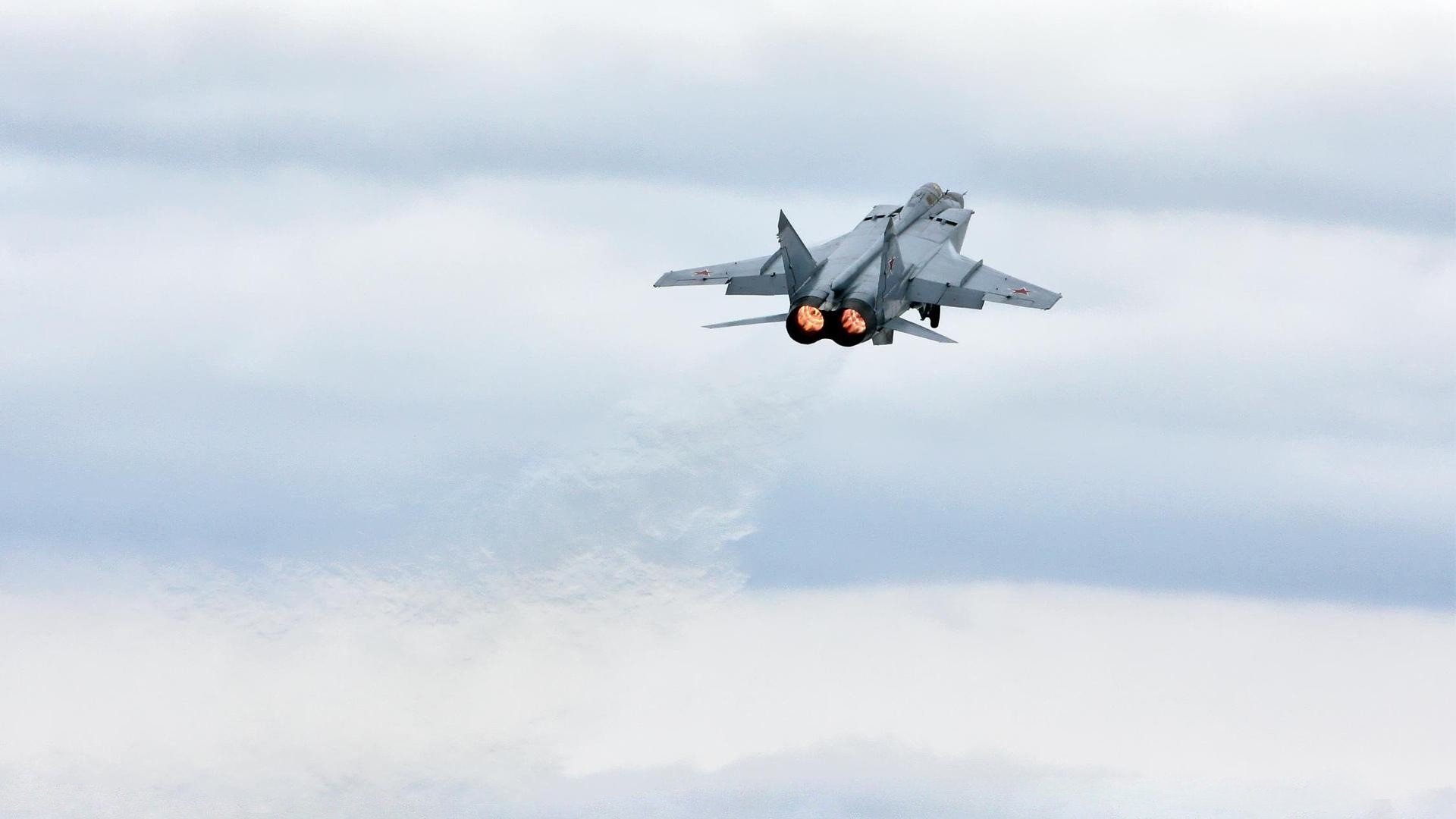 雷火电竞网址-跨越17000公里的绝杀，当深圳队在东决关键战淘汰亚特兰大老鹰