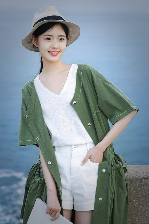 雷火电竞-赛道与球场，F1年度争冠战与上海队强势晋级篮网的激情碰撞